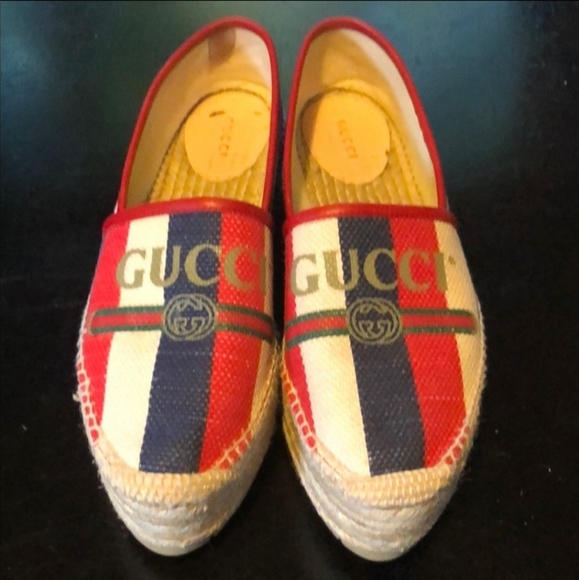 Gucci wedge shoes. Great used condition! - Picture 2 of 4